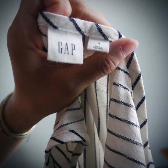 GAP Black and Cream Striped Jumper | Size S - Picture 7 of 7